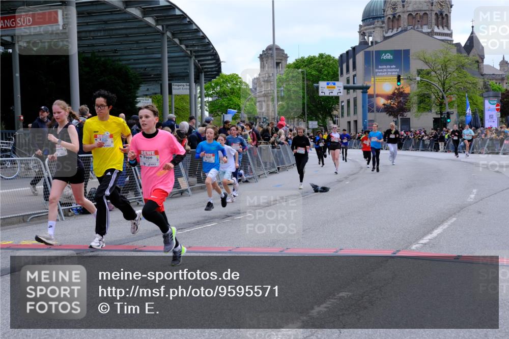 25.04.2026 - Das Zehntel Tim E. http://msf.ph/oto/9595571 25.04.2026 14:49:57 Ziel 15143, 15226, 15625, 15708, 15798, 15981, 16594, 16630, 16632, 16717, 16731, 16830, 16877, 16893, 16977, 17102, 17272, 17329, 17369, 17430, 17471, 17893, 18223, 18239 meine-sportfotos.de
