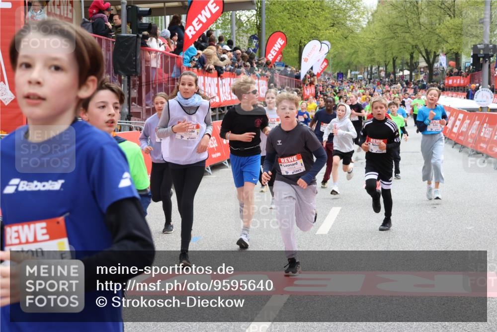 25.04.2026 - Das Zehntel Strokosch-Dieckow http://msf.ph/oto/9595640 25.04.2026 14:57:32 Ziel 15023, 15049, 15084, 15191, 15330, 15410, 15448, 15566, 15595, 15606, 15657, 15666, 15668, 15807, 16007, 16091, 16245, 16249, 16480, 16554, 16671, 16725, 16768, 16876, 16914, 17032, 17120, 17182, 17201, 17209, 17547, 17550, 17562, 17859, 17937, 18186, 18313, 15023, 15049, 15084, 15191, 15330, 15410, 15448, 15566, 15595, 15606, 15657, 15666, 15668, 15807, 16007, 16091, 16245, 16249, 16480, 16554, 16671, 16725, 16768, 16876, 16914, 17032, 17209, 17859 meine-sportfotos.de