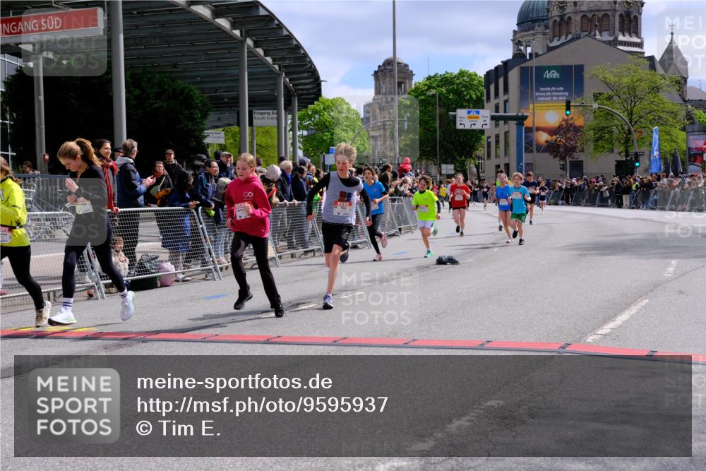 25.04.2026 - Das Zehntel Tim E. http://msf.ph/oto/9595937 25.04.2026 14:50:19 Ziel 15146, 15153, 15237, 15339, 15891, 15979, 16236, 16237, 16369, 16699, 16707, 16783, 16856, 16881, 16886, 17419, 17570, 17601, 17844, 17854, 17954, 18011, 18176, 18229, 18336 meine-sportfotos.de
