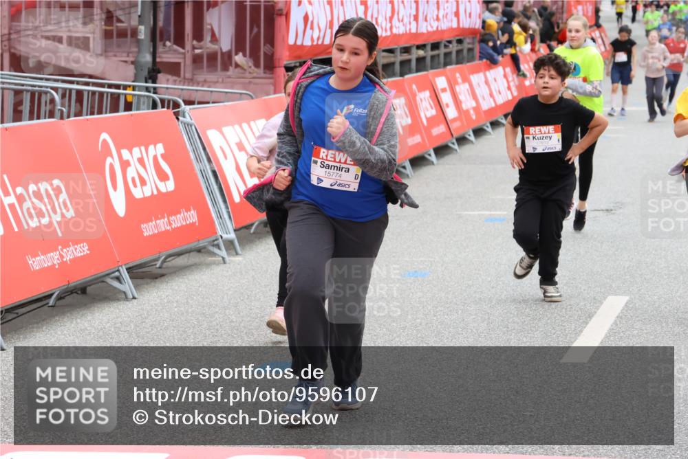 25.04.2026 - Das Zehntel Strokosch-Dieckow http://msf.ph/oto/9596107 25.04.2026 15:03:36 Ziel 15011, 15500, 15774, 15948, 16202, 16213, 16532, 16628, 17113, 17115, 17348, 17355, 17607, 17612, 18075, 15011, 15500, 15774, 15948, 16202, 16213, 16532, 16628, 17113, 17115, 17348, 17355, 17607, 17612, 18075 meine-sportfotos.de