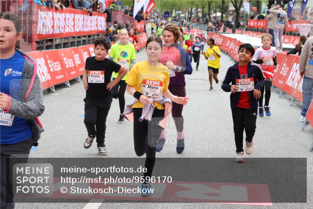 25.04.2026 - Das Zehntel Strokosch-Dieckow http://msf.ph/oto/9596170 25.04.2026 15:03:37 Ziel 15011, 15500, 15774, 16202, 16213, 16532, 16628, 17113, 17115, 17348, 17355, 17607, 17612, 17668, 18075, 15011, 15500, 15774, 16202, 16213, 16532, 16628, 17113, 17115, 17348, 17355, 17607, 17612, 17668, 18075 meine-sportfotos.de