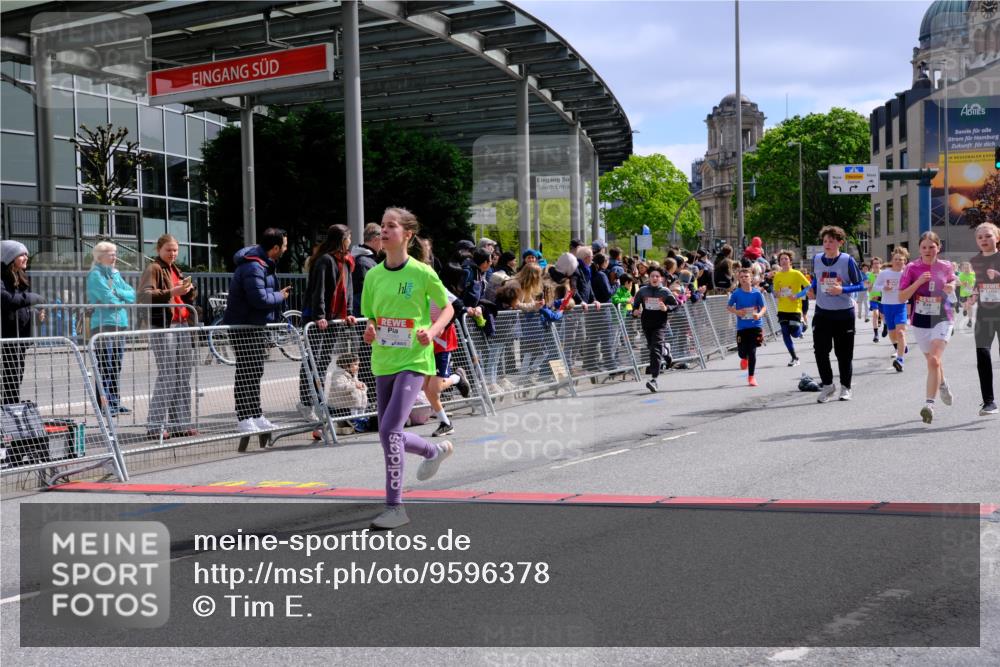 25.04.2026 - Das Zehntel Tim E. http://msf.ph/oto/9596378 25.04.2026 14:50:43 Ziel 15135, 15230, 15401, 15460, 15471, 15718, 15895, 15929, 16040, 16057, 16059, 16068, 16702, 16726, 16732, 16771, 16790, 17265, 17267, 17331, 17515, 17589, 17838, 17987, 18341, 18342 meine-sportfotos.de
