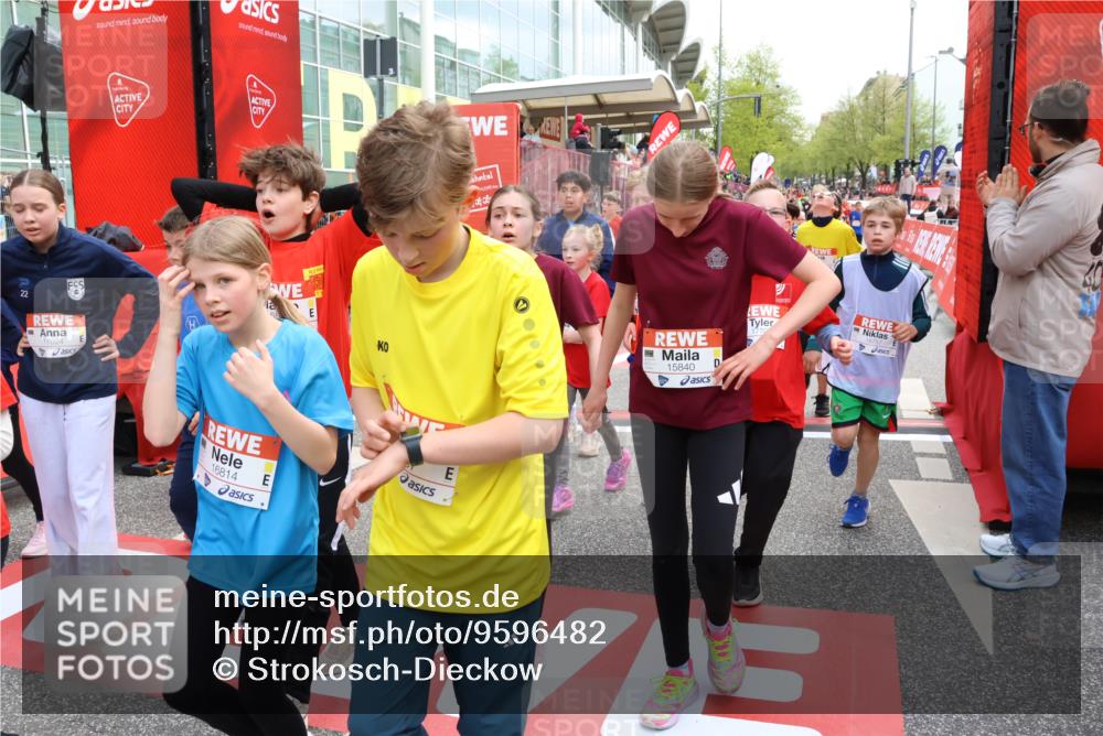 25.04.2026 - Das Zehntel Strokosch-Dieckow http://msf.ph/oto/9596482 25.04.2026 14:58:19 Ziel 15013, 15157, 15187, 15543, 15617, 15723, 15828, 15840, 15958, 15961, 15966, 15999, 16002, 16023, 16129, 16195, 16264, 16404, 16471, 16472, 16474, 16482, 16496, 16552, 16656, 16751, 16757, 16814, 16879, 17024, 17037, 17708, 17709, 17717, 17865, 18044, 18091, 18098, 18140, 18346, 15013, 15157, 15187, 15543, 15617, 15723, 15828, 15840, 15958, 15961, 15966, 15999, 16002, 16023, 16129, 16195, 16264, 16404, 16471, 16472, 16474, 16482, 16496, 16552, 16656, 16751 meine-sportfotos.de