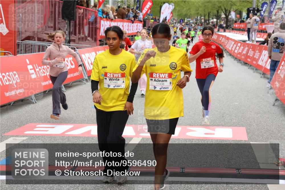 25.04.2026 - Das Zehntel Strokosch-Dieckow http://msf.ph/oto/9596490 25.04.2026 15:03:45 Ziel 15489, 15492, 16083, 17438, 17445, 17582, 17668, 18071, 18121, 15489, 15492, 16083, 17438, 17445, 17582, 17668, 18071, 18121 meine-sportfotos.de
