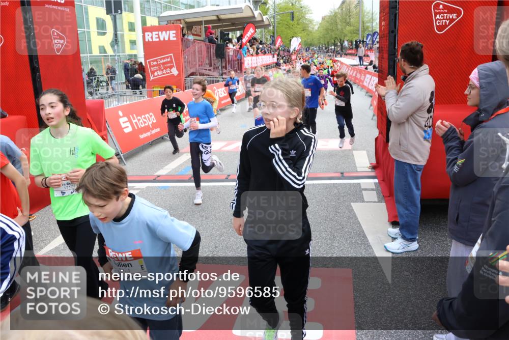 25.04.2026 - Das Zehntel Strokosch-Dieckow http://msf.ph/oto/9596585 25.04.2026 14:58:24 Ziel 15013, 15187, 15347, 15359, 15522, 15543, 15617, 15723, 15919, 15924, 15999, 16002, 16023, 16129, 16273, 16274, 16471, 16472, 16474, 16482, 16523, 16538, 16623, 16757, 16879, 17177, 17708, 17709, 17836, 17850, 18098, 18346, 15013, 15187, 15347, 15359, 15522, 15543, 15617, 15723, 15919, 15924, 15999, 16002, 16023, 16129, 16273, 16274, 16471, 16472, 16474, 16482, 16523, 16538, 16623, 17177, 17836, 17850 meine-sportfotos.de