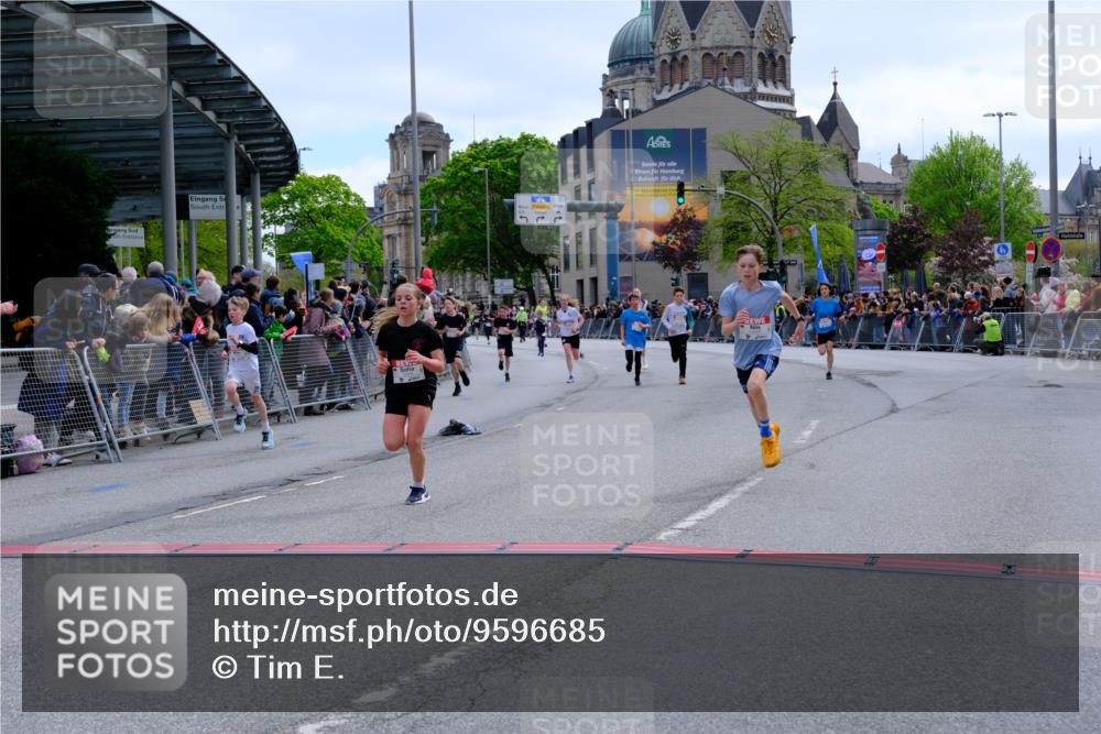 25.04.2026 - Das Zehntel Tim E. http://msf.ph/oto/9596685 25.04.2026 14:51:03 Ziel 15379, 15449, 15467, 15597, 15725, 15778, 15783, 15850, 16136, 16212, 16215, 16216, 16224, 16344, 16429, 16468, 16794, 16839, 16844, 16852, 16995, 17059, 17095, 17107, 17246, 17356, 17572, 17574, 17760, 18161, 18162, 18259 meine-sportfotos.de