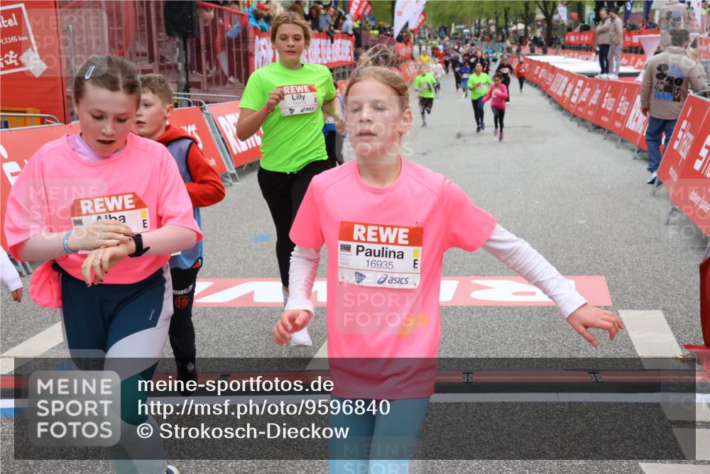 25.04.2026 - Das Zehntel Strokosch-Dieckow http://msf.ph/oto/9596840 25.04.2026 15:03:56 Ziel 16330, 16389, 16410, 16415, 16935, 16936, 16941, 17393, 17400, 17403, 17407, 16330, 16389, 16410, 16415, 16935, 16936, 16941, 17393, 17400, 17403, 17407 meine-sportfotos.de