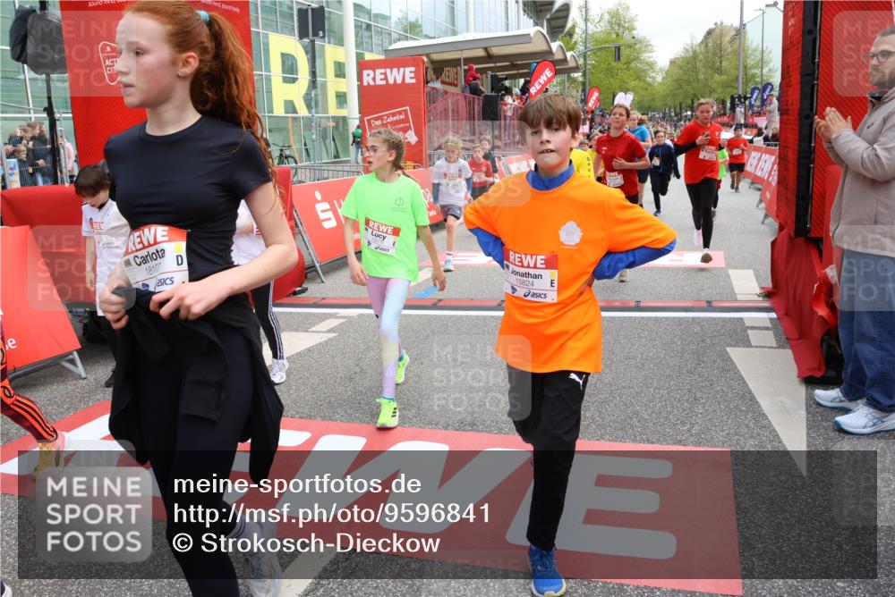 25.04.2026 - Das Zehntel Strokosch-Dieckow http://msf.ph/oto/9596841 25.04.2026 14:58:35 Ziel 15032, 15179, 15314, 15389, 15398, 15433, 15639, 15651, 15684, 15706, 15752, 15824, 15917, 15944, 16178, 16278, 16502, 16561, 16562, 16563, 16629, 16859, 16911, 16913, 17252, 17342, 17446, 17489, 17506, 17613, 17722, 17989, 17998, 18107, 15032, 15179, 15314, 15389, 15398, 15433, 15639, 15651, 15684, 15706, 15752, 15824, 15917, 15944, 16178, 16278, 16502, 16561, 16562, 16563, 16629, 16859, 16911, 16913, 17252, 17342, 17446, 17489, 17506, 17613, 17722, 17989 meine-sportfotos.de