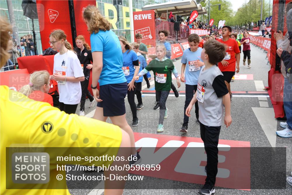 25.04.2026 - Das Zehntel Strokosch-Dieckow http://msf.ph/oto/9596959 25.04.2026 14:58:40 Ziel 15179, 15202, 15398, 15451, 15511, 15541, 15612, 15752, 15917, 15944, 16033, 16072, 16135, 16189, 16483, 16502, 16557, 16563, 16610, 16859, 17252, 17342, 17409, 17446, 17489, 17506, 17693, 17722, 17827, 17828, 17998, 18347, 15179, 15202, 15398, 15451, 15511, 15541, 15612, 15752, 15917, 15944, 16033, 16072, 16135, 16189, 16483, 16502, 16557, 16563, 16610, 16859, 17252, 17342, 17409, 17446, 17489, 17506, 17693, 17722, 17827, 17828, 18347 meine-sportfotos.de
