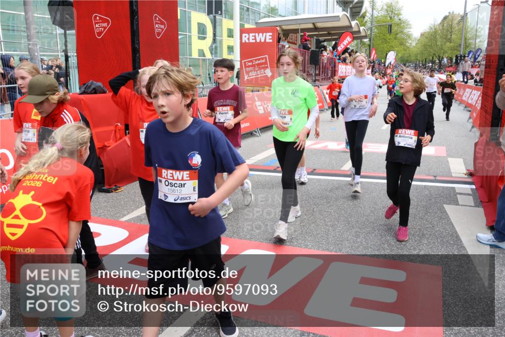 25.04.2026 - Das Zehntel Strokosch-Dieckow http://msf.ph/oto/9597093 25.04.2026 14:58:46 Ziel 15202, 15586, 15612, 15749, 15831, 15839, 16033, 16135, 16138, 16145, 16189, 16206, 16551, 16557, 16566, 17227, 17409, 17751, 17761, 17809, 17827, 17828, 18347, 15202, 15586, 15612, 15749, 15831, 15839, 16033, 16135, 16138, 16145, 16189, 16206, 16551, 16557, 16566, 17227, 17409, 17751, 17761, 17809, 17827, 17828, 18347 meine-sportfotos.de