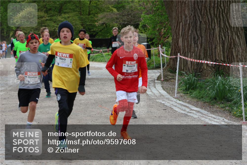 25.04.2026 - Das Zehntel Zöllner http://msf.ph/oto/9597608 25.04.2026 12:38:40 Laufen 10002, 11850, 50, 10269 meine-sportfotos.de