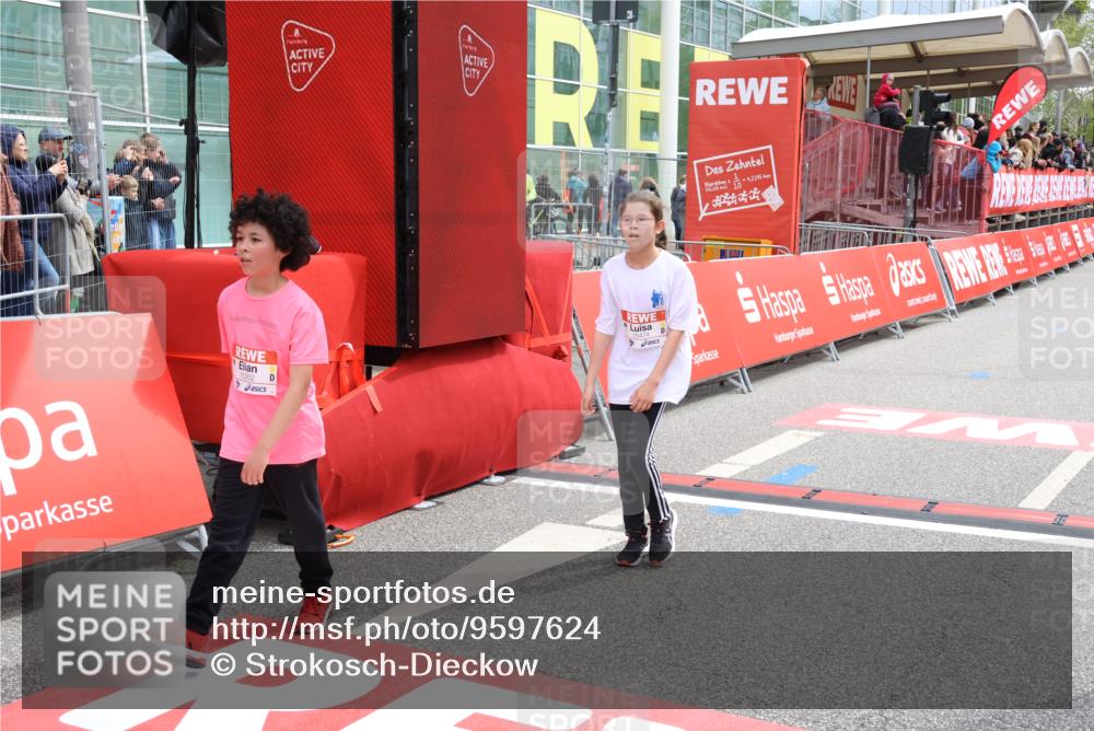 25.04.2026 - Das Zehntel Strokosch-Dieckow http://msf.ph/oto/9597624 25.04.2026 14:59:09 Ziel 15262, 15474, 15671, 15883, 16299, 16606, 16639, 16666, 16723, 17314, 17423, 17611, 17617, 17764, 17765, 15262, 15474, 15671, 15883, 16299, 16606, 16639, 16666, 16723, 17314, 17423, 17611, 17617, 17764, 17765 meine-sportfotos.de