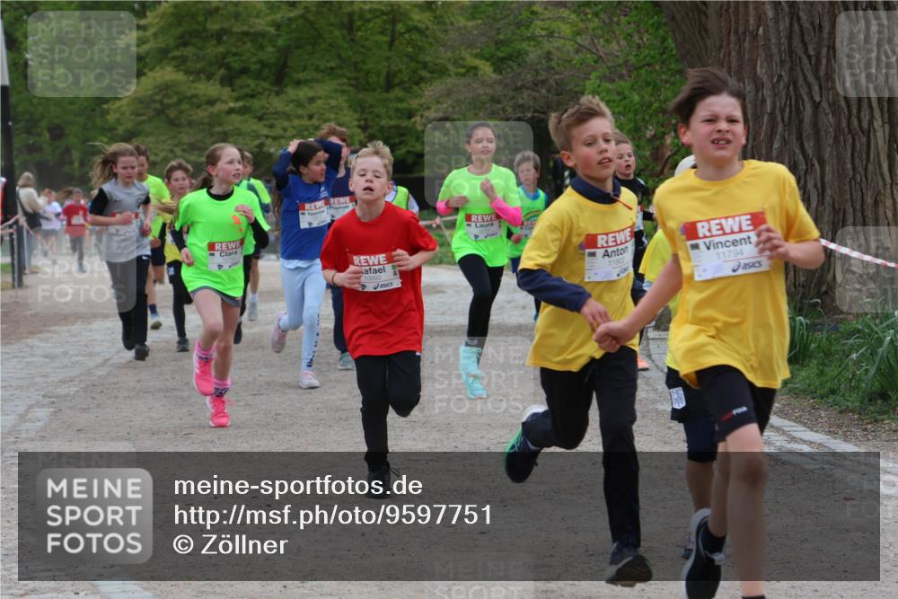 25.04.2026 - Das Zehntel Zöllner http://msf.ph/oto/9597751 25.04.2026 12:39:22 Laufen 10992, 11794 meine-sportfotos.de
