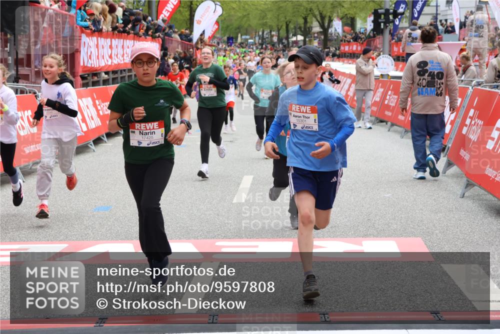 25.04.2026 - Das Zehntel Strokosch-Dieckow http://msf.ph/oto/9597808 25.04.2026 15:00:37 Ziel 15057, 15253, 15301, 15390, 15436, 15655, 16094, 16116, 16157, 16192, 16619, 16739, 17204, 17235, 17325, 17394, 17410, 17425, 15057, 15253, 15301, 15390, 15436, 15655, 16094, 16116, 16157, 16192, 16619, 16739, 17204, 17235, 17325, 17394, 17410, 17425 meine-sportfotos.de