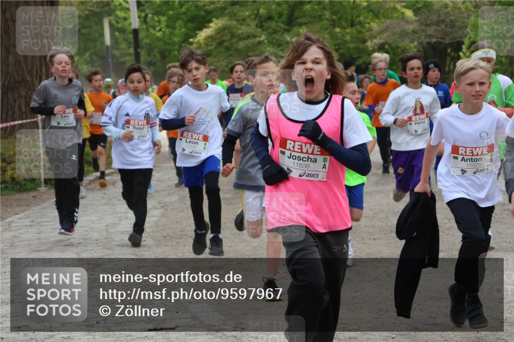 25.04.2026 - Das Zehntel Zöllner http://msf.ph/oto/9597967 25.04.2026 12:40:14 Laufen 11527, 11509, 11638, 11078 meine-sportfotos.de