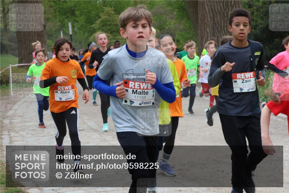 25.04.2026 - Das Zehntel Zöllner http://msf.ph/oto/9598225 25.04.2026 12:41:10 Laufen 12445, 11158, 11154 meine-sportfotos.de