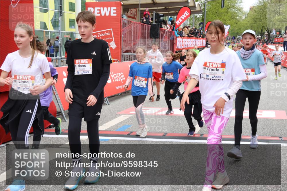 25.04.2026 - Das Zehntel Strokosch-Dieckow http://msf.ph/oto/9598345 25.04.2026 15:00:51 Ziel 15010, 15248, 15434, 15652, 15938, 16253, 16310, 16329, 16650, 16680, 16685, 16696, 16933, 17180, 17368, 17370, 17820, 17831, 18145, 15010, 15248, 15434, 15652, 15938, 16253, 16310, 16329, 16650, 16680, 16685, 16696, 16933, 17180, 17368, 17370, 17820, 17831, 18145 meine-sportfotos.de