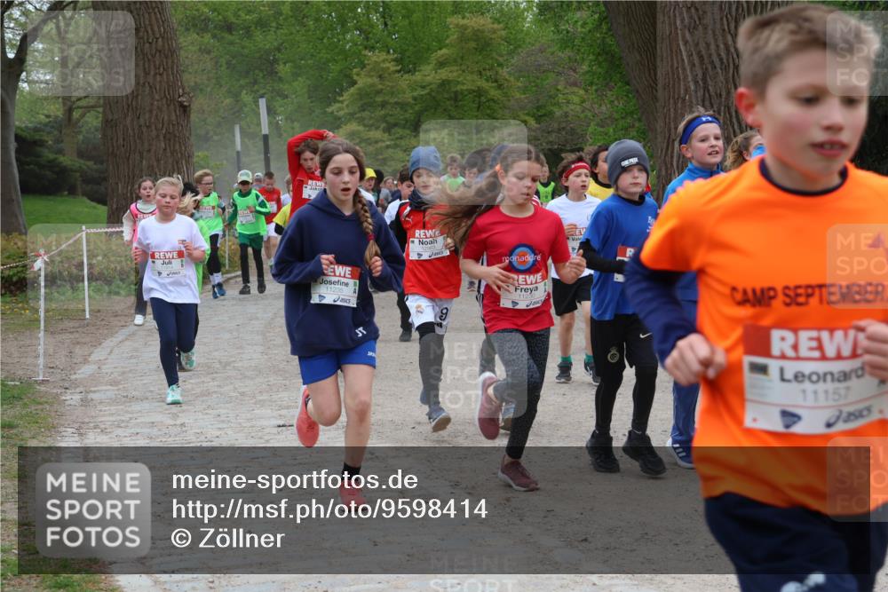 25.04.2026 - Das Zehntel Zöllner http://msf.ph/oto/9598414 25.04.2026 12:41:43 Laufen 11235, 11157 meine-sportfotos.de