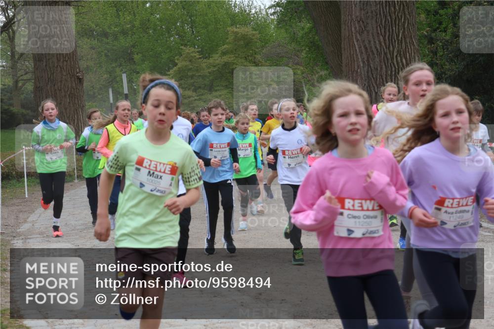 25.04.2026 - Das Zehntel Zöllner http://msf.ph/oto/9598494 25.04.2026 12:41:56 Laufen 10025, 11250, 11249 meine-sportfotos.de