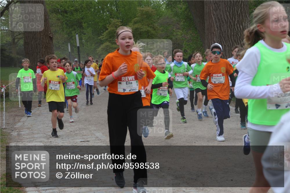 25.04.2026 - Das Zehntel Zöllner http://msf.ph/oto/9598538 25.04.2026 12:42:03 Laufen 12434, 12175, 10847 meine-sportfotos.de