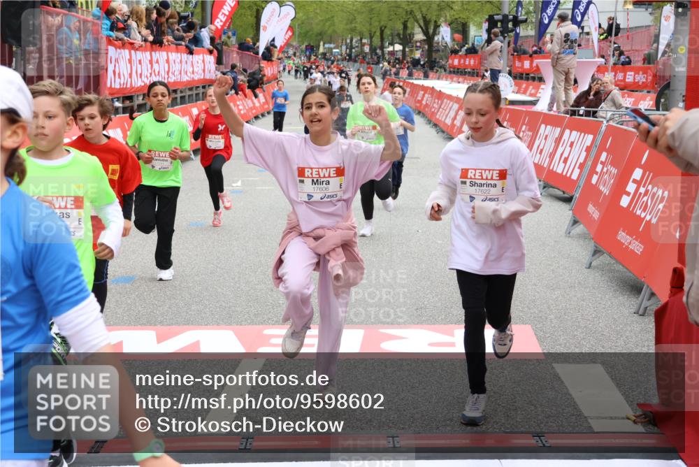 25.04.2026 - Das Zehntel Strokosch-Dieckow http://msf.ph/oto/9598602 25.04.2026 15:05:08 Ziel 15501, 15502, 15536, 16396, 16549, 17241, 17606, 17622, 15501, 15502, 15536, 16396, 16549, 17241, 17606, 17622 meine-sportfotos.de