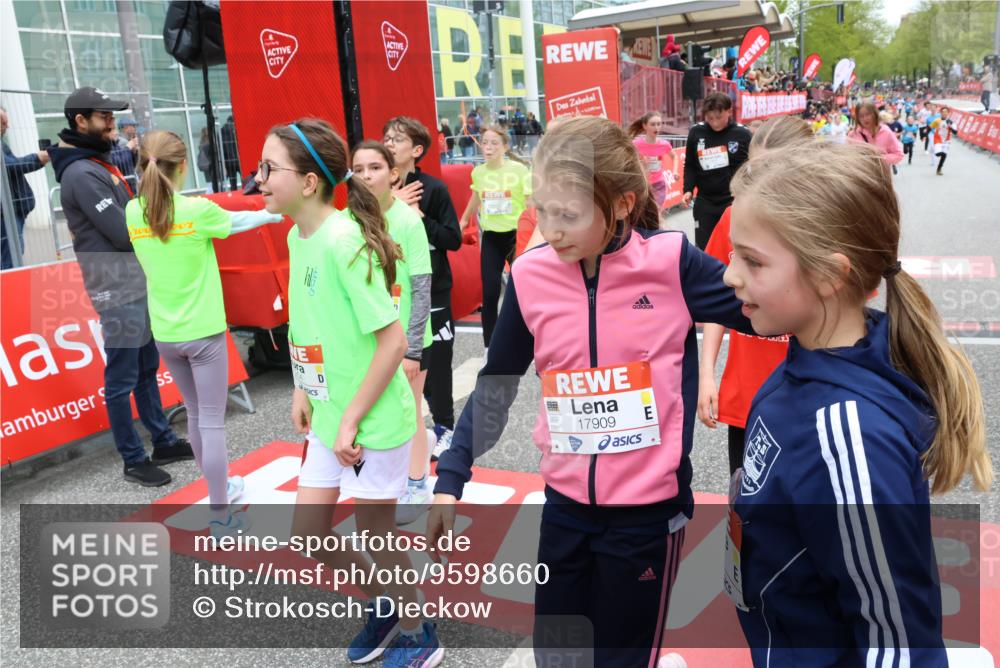 25.04.2026 - Das Zehntel Strokosch-Dieckow http://msf.ph/oto/9598660 25.04.2026 15:01:06 Ziel 15016, 15044, 15054, 16121, 16165, 16170, 16276, 16441, 16950, 17224, 17254, 17337, 17631, 17909, 17992, 18000, 18050, 18122, 18134, 18298, 15016, 15044, 15054, 16121, 16165, 16170, 16276, 16441, 16950, 17224, 17254, 17337, 17631, 17909, 17992, 18000, 18050, 18122, 18134, 18298 meine-sportfotos.de