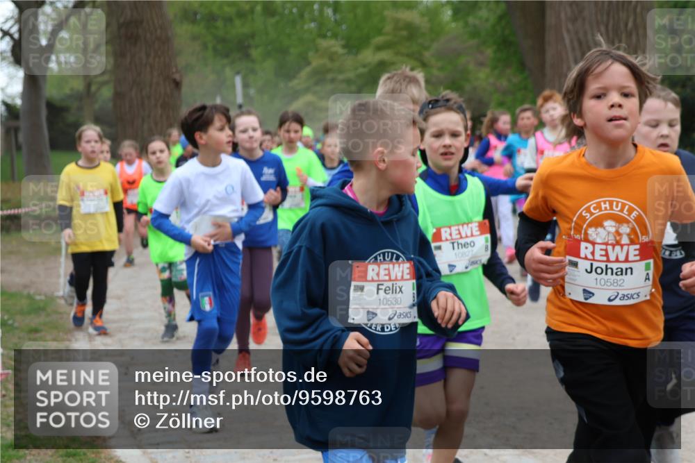 25.04.2026 - Das Zehntel Zöllner http://msf.ph/oto/9598763 25.04.2026 12:42:39 Laufen 10530, 10827, 10582 meine-sportfotos.de