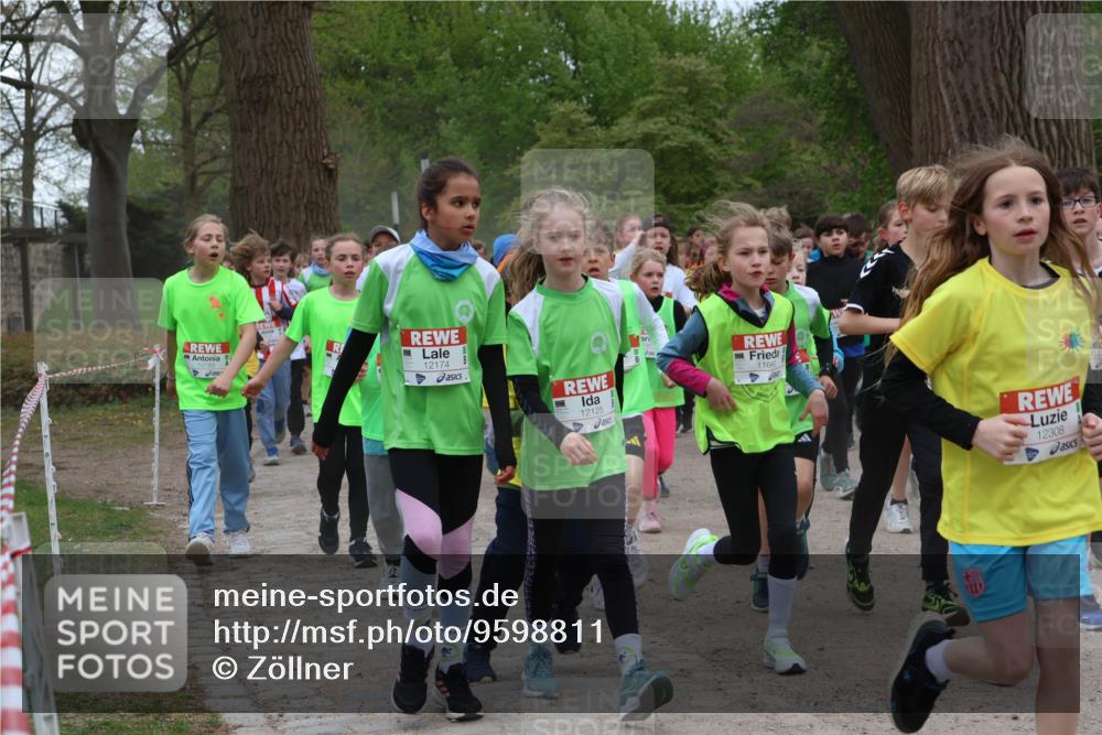 25.04.2026 - Das Zehntel Zöllner http://msf.ph/oto/9598811 25.04.2026 12:42:47 Laufen 12174, 12125, 1196, 12308 meine-sportfotos.de