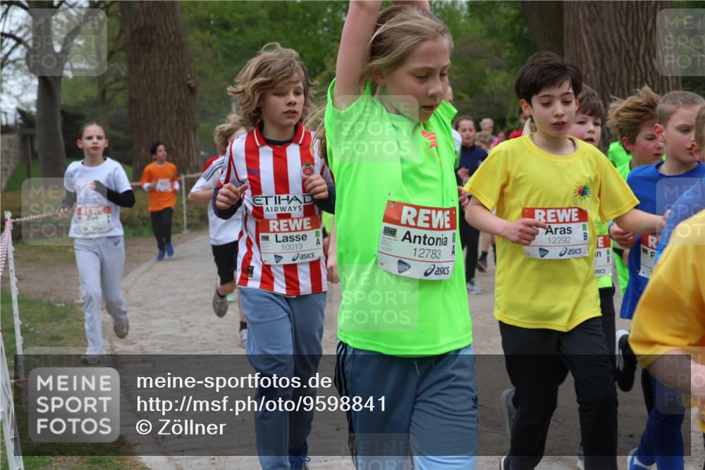 25.04.2026 - Das Zehntel Zöllner http://msf.ph/oto/9598841 25.04.2026 12:42:52 Laufen 10013, 12783, 12783, 12292 meine-sportfotos.de