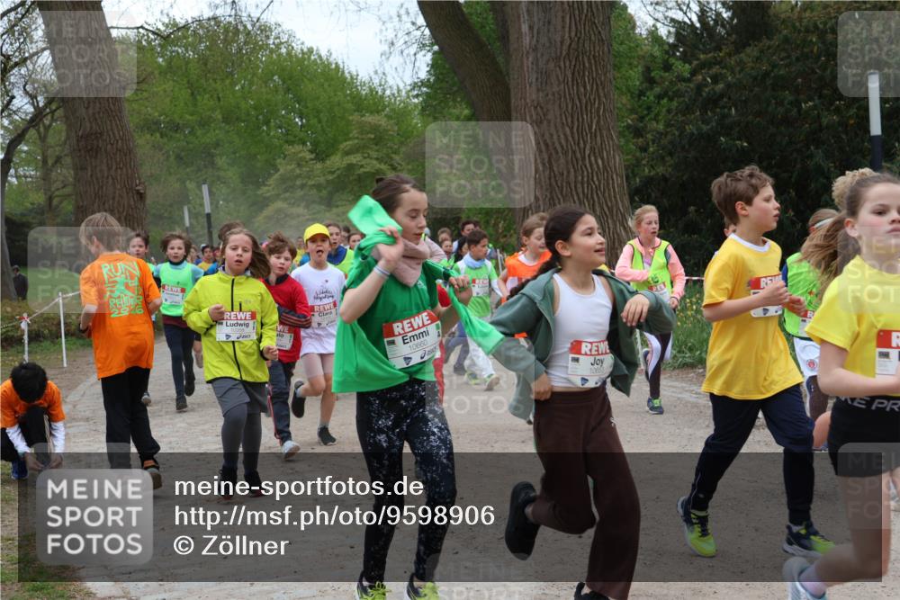 25.04.2026 - Das Zehntel Zöllner http://msf.ph/oto/9598906 25.04.2026 12:43:04 Laufen 10660, 1065 meine-sportfotos.de