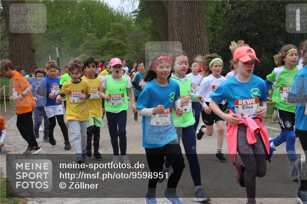25.04.2026 - Das Zehntel Zöllner http://msf.ph/oto/9598951 25.04.2026 12:43:12 Laufen 11778, 11327, 11328 meine-sportfotos.de