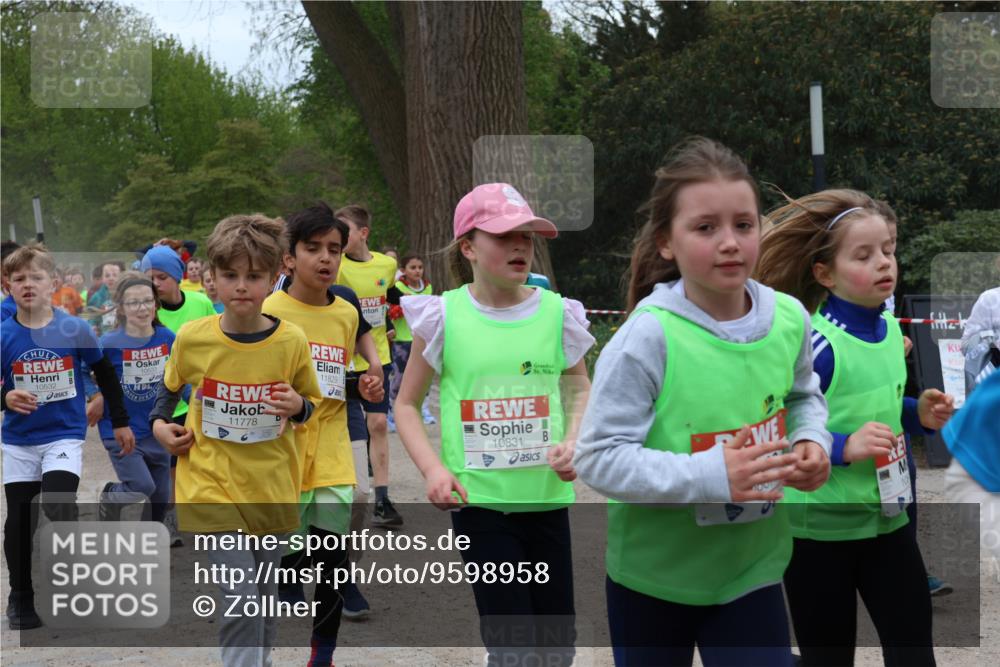 25.04.2026 - Das Zehntel Zöllner http://msf.ph/oto/9598958 25.04.2026 12:43:13 Laufen 10532, 11778, 11829, 10831 meine-sportfotos.de