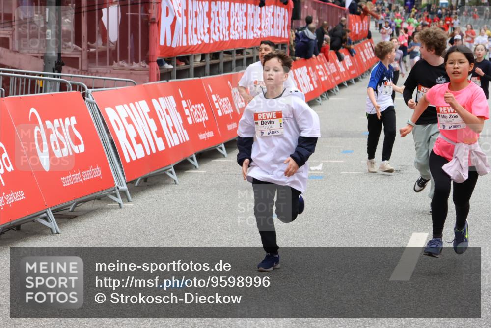 25.04.2026 - Das Zehntel Strokosch-Dieckow http://msf.ph/oto/9598996 25.04.2026 15:05:27 Ziel 15351, 16947, 16959, 17386, 17604, 15351, 16947, 16959, 17386, 17604 meine-sportfotos.de