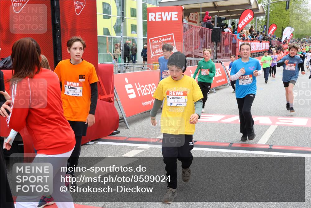 25.04.2026 - Das Zehntel Strokosch-Dieckow http://msf.ph/oto/9599024 25.04.2026 15:01:18 Ziel 15014, 15178, 15535, 16162, 16164, 16188, 16498, 16820, 17321, 17328, 17340, 17343, 17825, 18159, 15014, 15178, 15535, 16162, 16164, 16188, 16498, 16820, 17321, 17328, 17340, 17343, 17825, 18159 meine-sportfotos.de