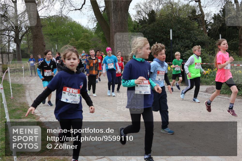 25.04.2026 - Das Zehntel Zöllner http://msf.ph/oto/9599110 25.04.2026 12:43:38 Laufen 10233, 10245 meine-sportfotos.de