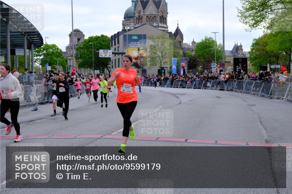 25.04.2026 - Das Zehntel Tim E. http://msf.ph/oto/9599179 25.04.2026 14:53:07 Ziel 15037, 15065, 15129, 15132, 15200, 15234, 15425, 15438, 15445, 15637, 15853, 15914, 15972, 16042, 16047, 16217, 16332, 16354, 16356, 16365, 16370, 16414, 16570, 16576, 16609, 16916, 16967, 17016, 17192, 17339, 17358, 17456, 17565, 17568, 17632, 17652, 17655, 17952, 17953, 18226 meine-sportfotos.de