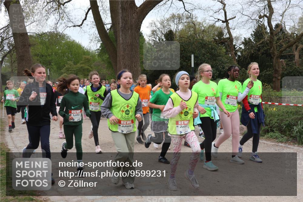 25.04.2026 - Das Zehntel Zöllner http://msf.ph/oto/9599231 25.04.2026 12:43:58 Laufen 100, 1000, 1949, 11976, 1949, 12730 meine-sportfotos.de