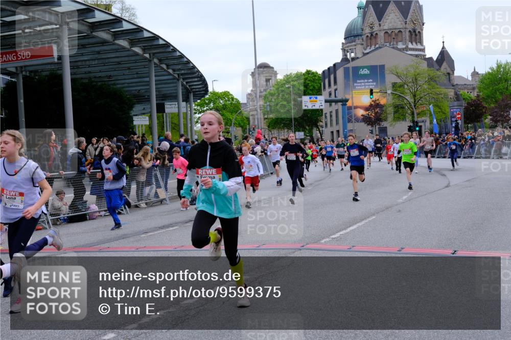 25.04.2026 - Das Zehntel Tim E. http://msf.ph/oto/9599375 25.04.2026 14:53:26 Ziel 15096, 15211, 15218, 15270, 15326, 15404, 15665, 15732, 15808, 15967, 16193, 16352, 16359, 16416, 16431, 16535, 16541, 16627, 16665, 16686, 16769, 16774, 16776, 16833, 16969, 16980, 16988, 17062, 17085, 17126, 17225, 17240, 17251, 17256, 17537, 17587, 17697, 17803, 17851, 17988, 18013, 18123, 18198, 18205, 18214, 18282, 18328 meine-sportfotos.de