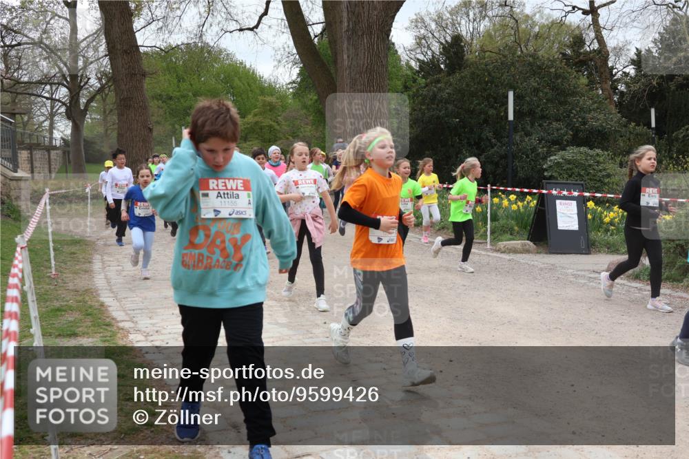 25.04.2026 - Das Zehntel Zöllner http://msf.ph/oto/9599426 25.04.2026 12:44:28 Laufen 1111, 11155 meine-sportfotos.de