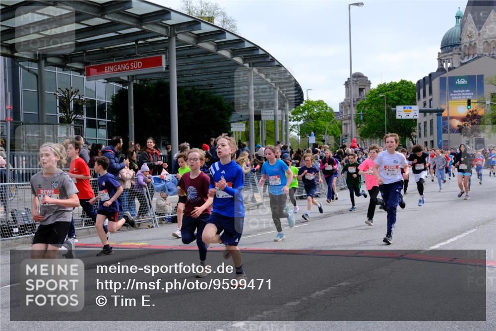 25.04.2026 - Das Zehntel Tim E. http://msf.ph/oto/9599471 25.04.2026 14:53:39 Ziel 15124, 15128, 15260, 15315, 15345, 15415, 15419, 15505, 15587, 15588, 15640, 15672, 15699, 15701, 15711, 15736, 15842, 15996, 16018, 16052, 16158, 16187, 16205, 16218, 16250, 16251, 16340, 16364, 16433, 16437, 16501, 16693, 16836, 16981, 17092, 17253, 17344, 17345, 17569, 17703, 18017, 18020, 18021, 18187, 18335, 18337 meine-sportfotos.de