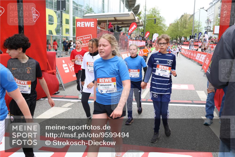 25.04.2026 - Das Zehntel Strokosch-Dieckow http://msf.ph/oto/9599494 25.04.2026 15:01:29 Ziel 15015, 15104, 15371, 15428, 16039, 16174, 16260, 16700, 17315, 17341, 17360, 17609, 17823, 17824, 17833, 17834, 15015, 15104, 15371, 15428, 16039, 16174, 16260, 16700, 17315, 17341, 17360, 17609, 17823, 17824, 17833, 17834 meine-sportfotos.de