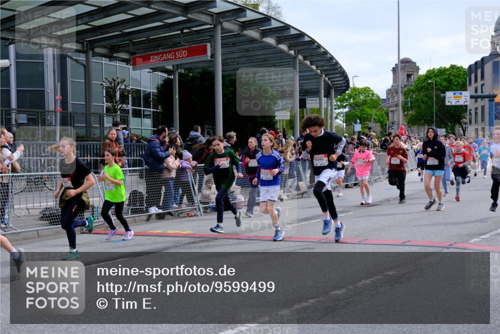 25.04.2026 - Das Zehntel Tim E. http://msf.ph/oto/9599499 25.04.2026 14:53:41 Ziel 15063, 15124, 15128, 15260, 15315, 15345, 15354, 15415, 15419, 15505, 15525, 15563, 15587, 15588, 15699, 15701, 15711, 15842, 15996, 16158, 16187, 16205, 16250, 16251, 16364, 16433, 16437, 16501, 16836, 16981, 17092, 17344, 17345, 17492, 17519, 17569, 17703, 18017, 18020, 18021, 18158, 18187, 18335, 18337 meine-sportfotos.de