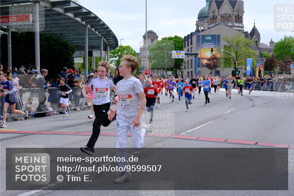 25.04.2026 - Das Zehntel Tim E. http://msf.ph/oto/9599507 25.04.2026 14:53:42 Ziel 15063, 15093, 15124, 15128, 15260, 15315, 15345, 15354, 15415, 15419, 15505, 15525, 15561, 15563, 15587, 15588, 15699, 15701, 15711, 15996, 16158, 16187, 16250, 16251, 16364, 16433, 16437, 16501, 16568, 16805, 16836, 16981, 17092, 17138, 17344, 17345, 17467, 17492, 17519, 17569, 17703, 17965, 18017, 18020, 18021, 18110, 18158, 18187, 18335, 18337 meine-sportfotos.de