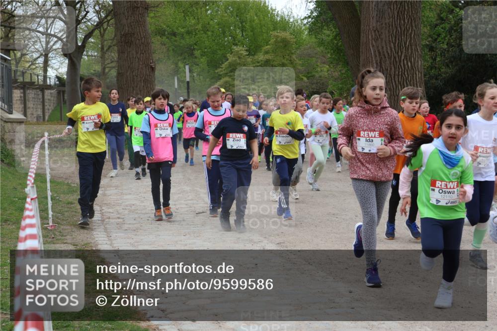 25.04.2026 - Das Zehntel Zöllner http://msf.ph/oto/9599586 25.04.2026 12:44:54 Laufen 10167, 11860, 12110 meine-sportfotos.de