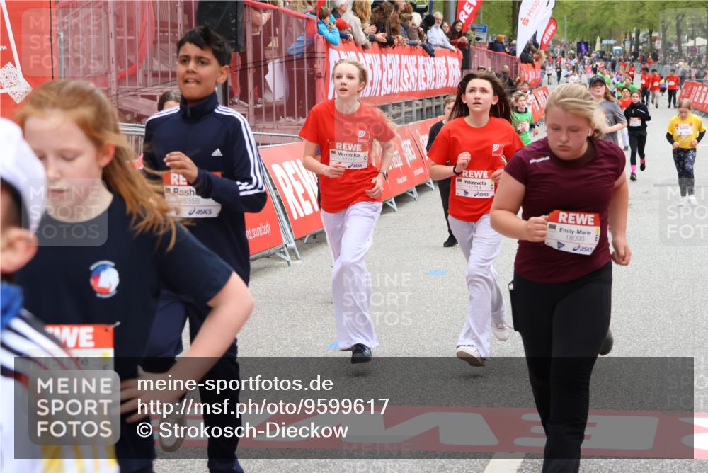 25.04.2026 - Das Zehntel Strokosch-Dieckow http://msf.ph/oto/9599617 25.04.2026 15:05:45 Ziel 15358, 15601, 15912, 16175, 16939, 17714, 17715, 17757, 17932, 18090, 15358, 15601, 15912, 16175, 16939, 17714, 17715, 17757, 17932, 18090 meine-sportfotos.de