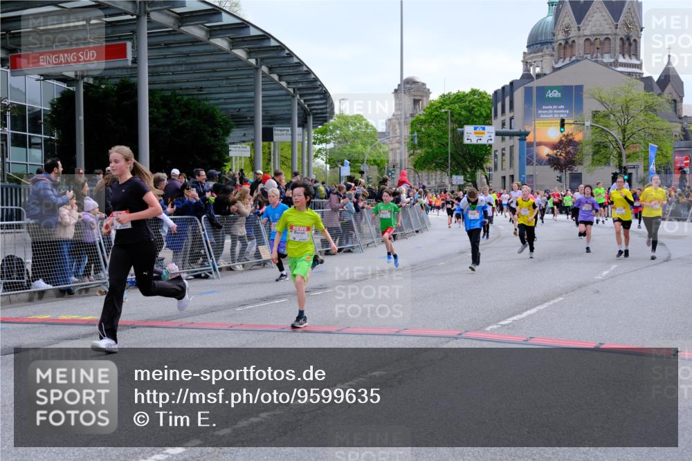 25.04.2026 - Das Zehntel Tim E. http://msf.ph/oto/9599635 25.04.2026 14:54:00 Ziel 15007, 15047, 15070, 15208, 15214, 15225, 15392, 15396, 15432, 15454, 15576, 15720, 15861, 15867, 15889, 15969, 16096, 16140, 16223, 16243, 16244, 16440, 16470, 16481, 16598, 16624, 16644, 16668, 16706, 16735, 16792, 16909, 16989, 17003, 17061, 17079, 17132, 17427, 17731, 17759, 17788, 18010, 18049, 18063, 18066, 18167 meine-sportfotos.de