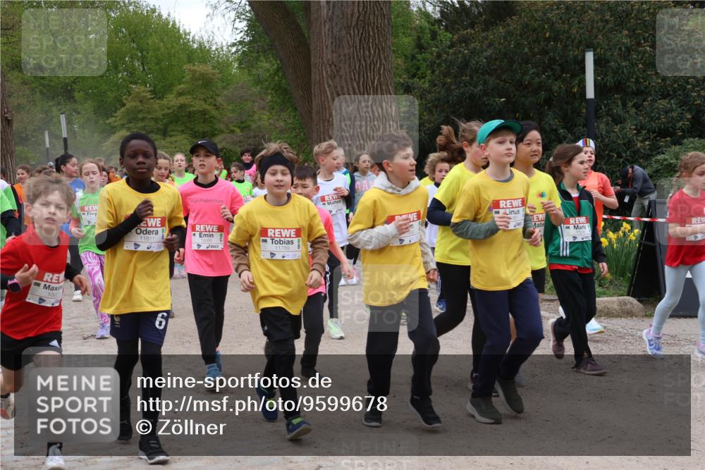 25.04.2026 - Das Zehntel Zöllner http://msf.ph/oto/9599678 25.04.2026 12:45:12 Laufen 109, 11811, 11789, 6 meine-sportfotos.de