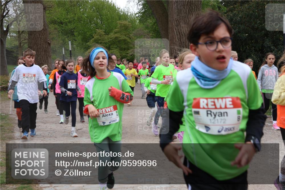 25.04.2026 - Das Zehntel Zöllner http://msf.ph/oto/9599696 25.04.2026 12:45:15 Laufen 12194, 12172 meine-sportfotos.de