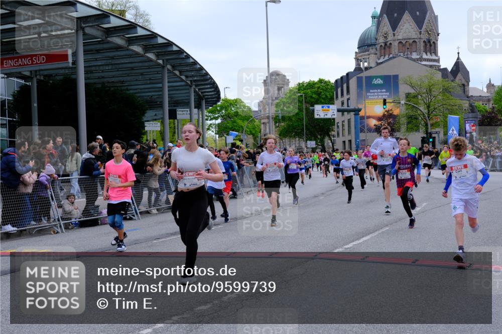 25.04.2026 - Das Zehntel Tim E. http://msf.ph/oto/9599739 25.04.2026 14:54:05 Ziel 15007, 15045, 15114, 15149, 15208, 15214, 15225, 15405, 15454, 15720, 15815, 15861, 15867, 15969, 16096, 16203, 16223, 16360, 16412, 16519, 16622, 16624, 16644, 16651, 17003, 17079, 17164, 17244, 17249, 17427, 17508, 17584, 17766, 17788, 17819, 18062, 18063, 18139, 18264, 18317 meine-sportfotos.de