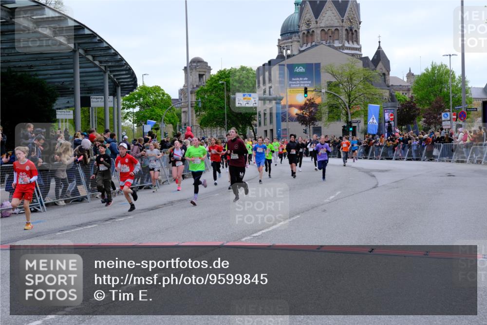 25.04.2026 - Das Zehntel Tim E. http://msf.ph/oto/9599845 25.04.2026 14:54:13 Ziel 15045, 15069, 15114, 15138, 15149, 15405, 15407, 15446, 15509, 15603, 15636, 15644, 15702, 15802, 15805, 15815, 15952, 16203, 16360, 16405, 16412, 16461, 16519, 16622, 16651, 16661, 16918, 16929, 17164, 17195, 17230, 17244, 17249, 17474, 17499, 17504, 17508, 17584, 17671, 17766, 17780, 17819, 17994, 18062, 18139, 18264, 18292, 18317, 18319 meine-sportfotos.de